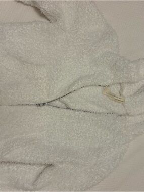 Cozy White Zip-Up Fuzzy Hoodie Babaton